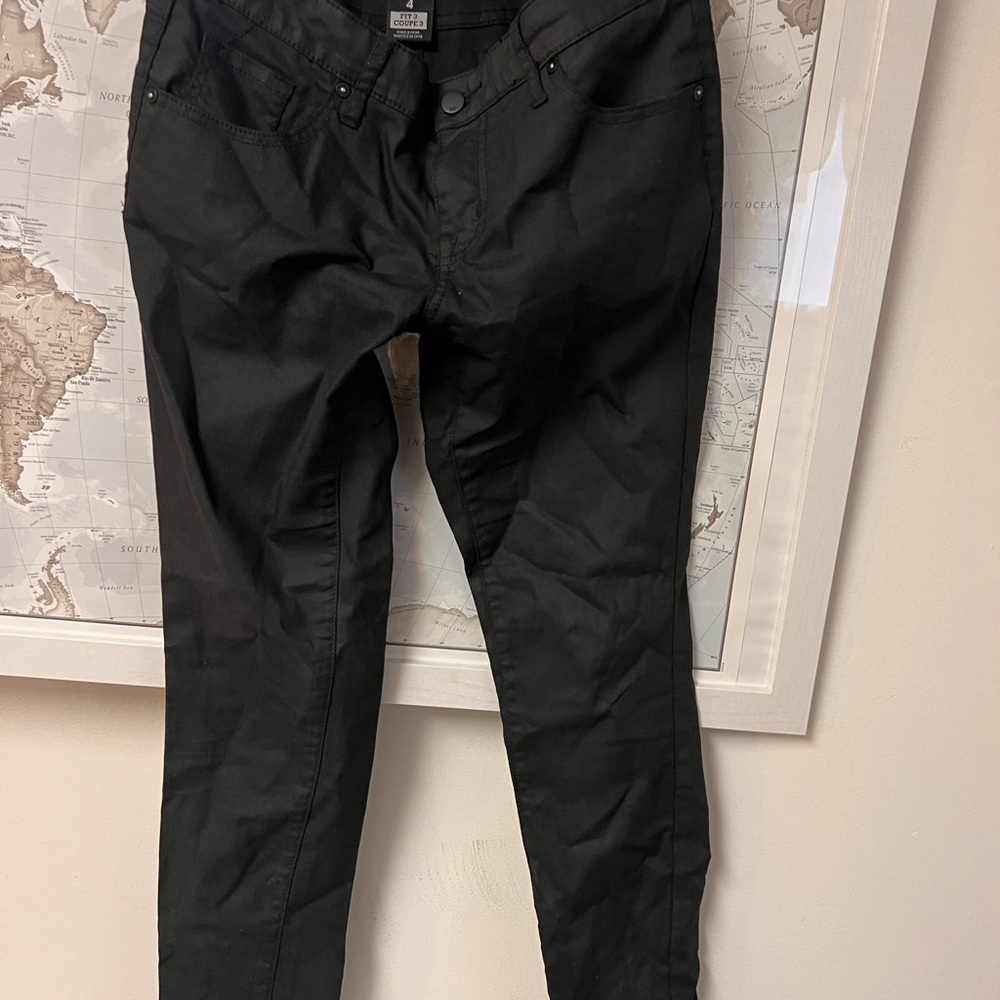 Black Skinny Pants - Classic Fit